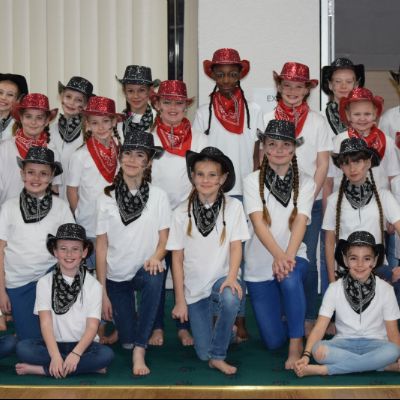 'Wild west' cresset dance show