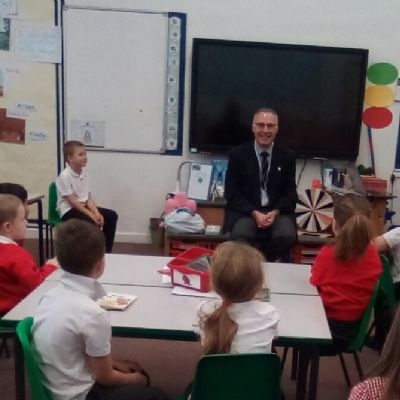 Councillor Casey visits Yr 2